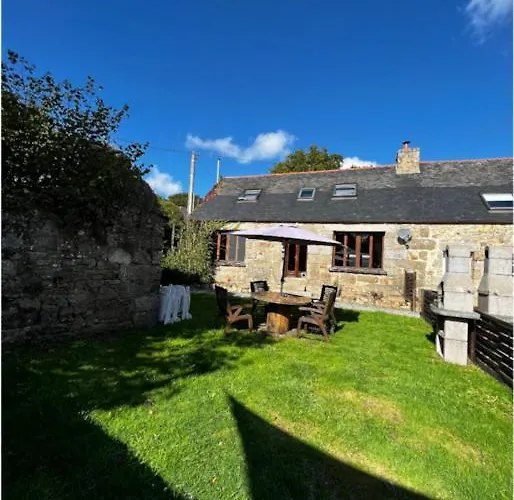 Maison De Maison